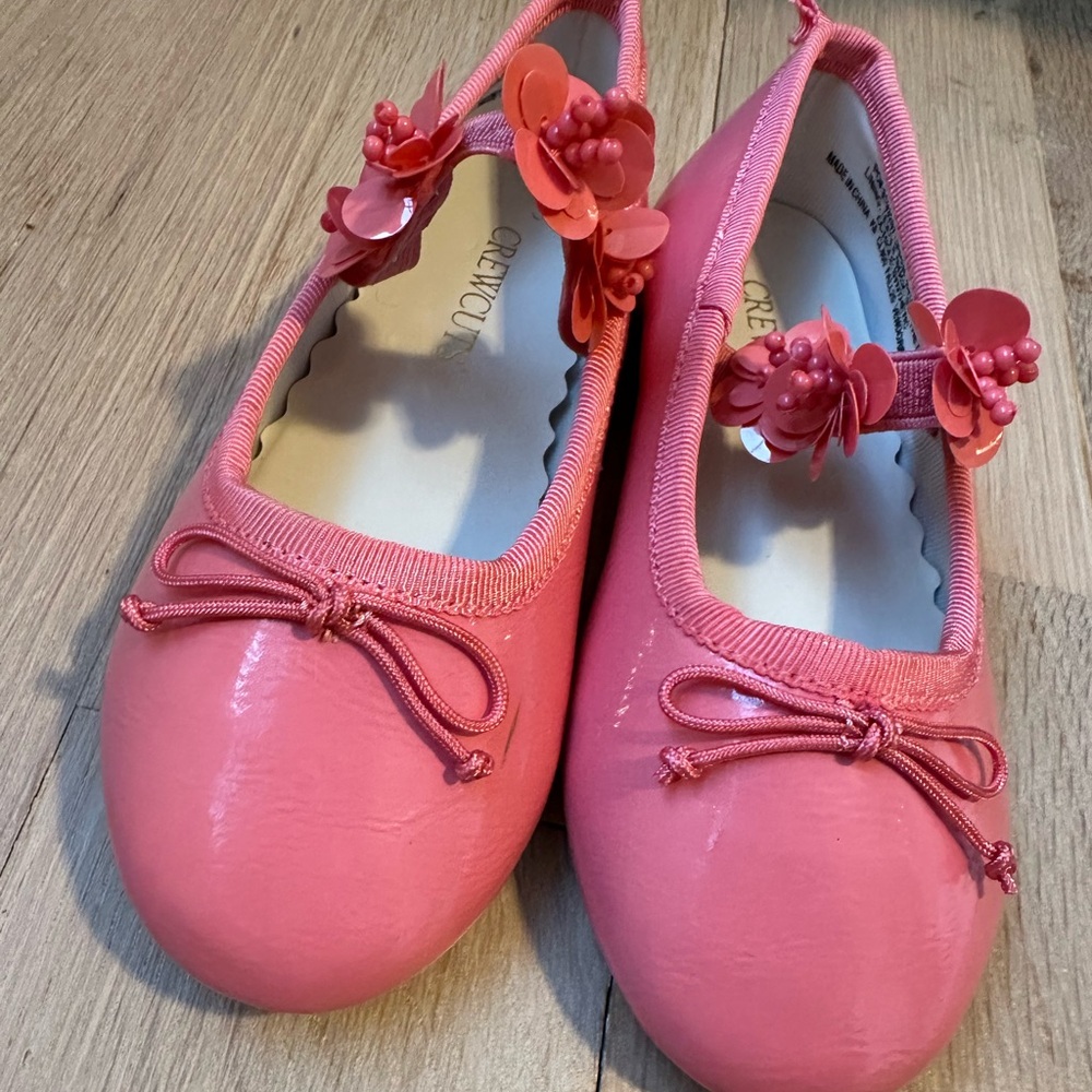Brand new crewcuts patent leather flats with strap NWOB